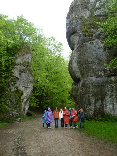 W "skalnej bramie"...