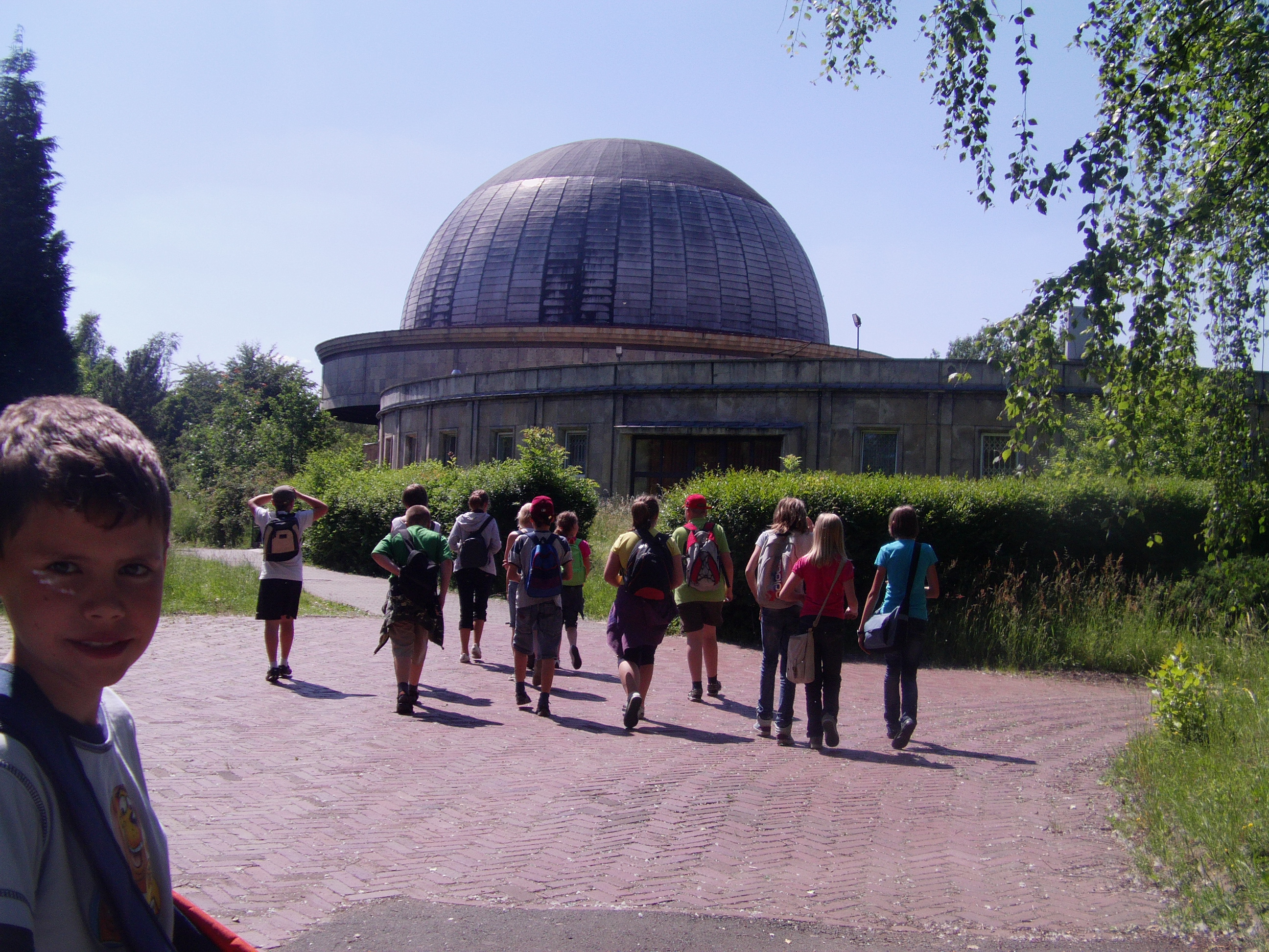 Wracamy ze stacji meteorologicznej do planetarium_ _1_.JPG