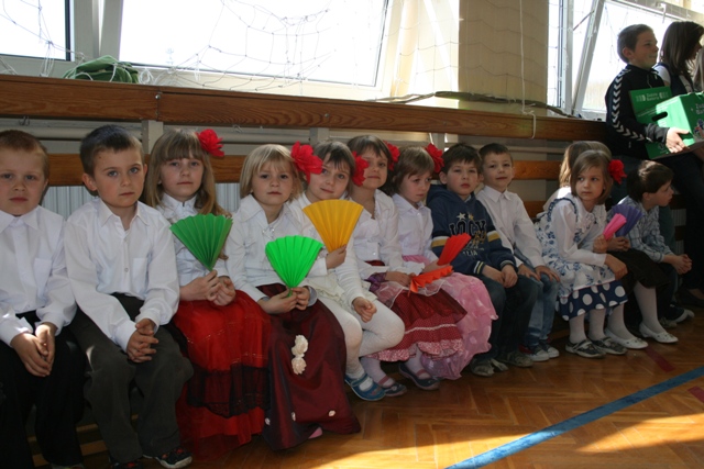 W oczekiwaniu na występ.