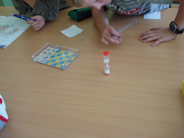 Unia 4