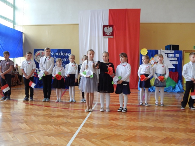 Ślubowanie Klas Pierwszych i Dzień Niepodległość 07
