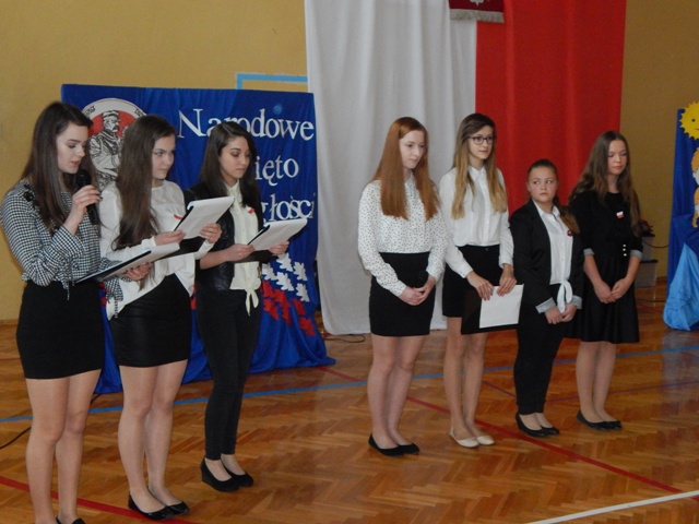 Ślubowanie Klas Pierwszych i Dzień Niepodległość 10