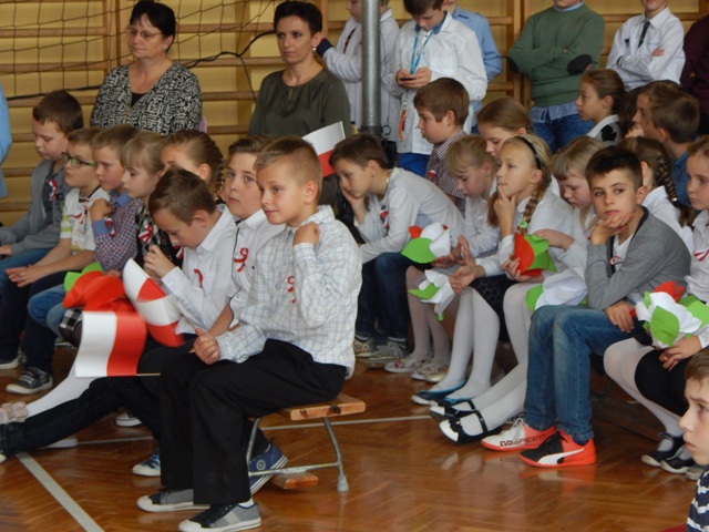 Ślubowanie Klas Pierwszych i Dzień Niepodległość 12