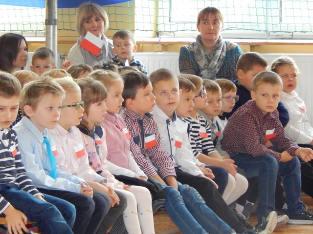 Ślubowanie Klas Pierwszych i Dzień Niepodległość 16