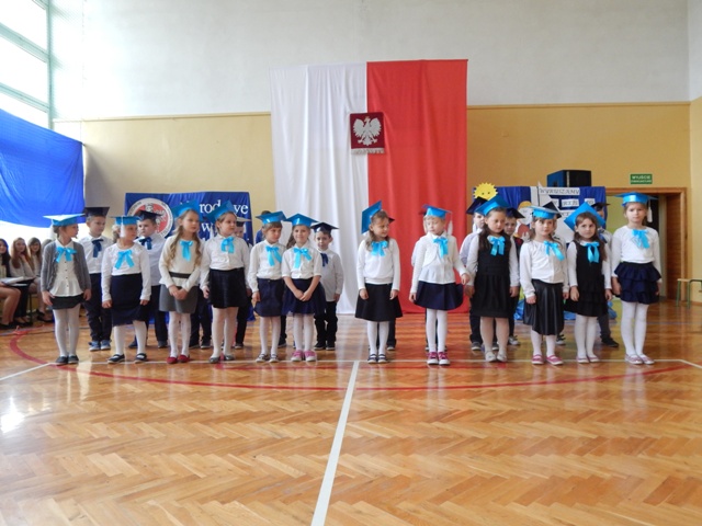 Ślubowanie Klas Pierwszych i Dzień Niepodległość 25